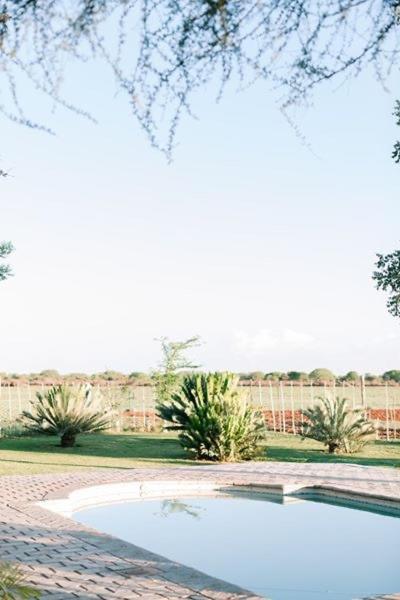 Tshukudiba Game Lodge Tom Burke Exterior photo
